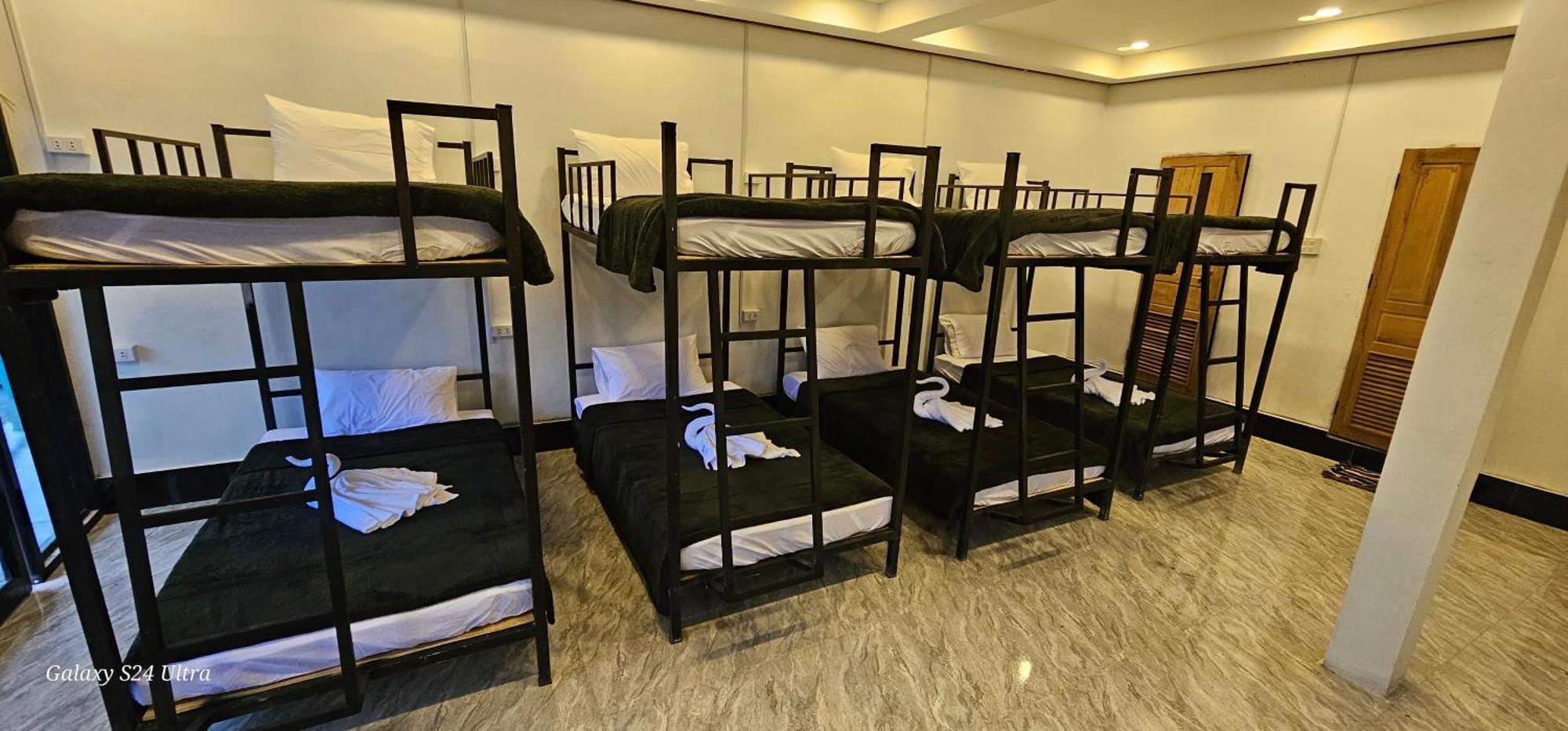 Inn Riverside Hostel Pb Pakbeng Ngoại thất bức ảnh