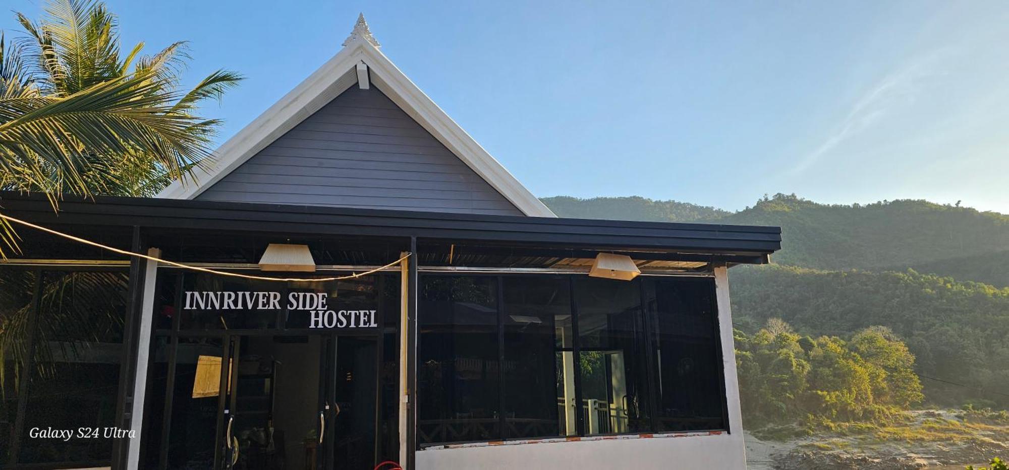 Inn Riverside Hostel Pb Pakbeng Ngoại thất bức ảnh